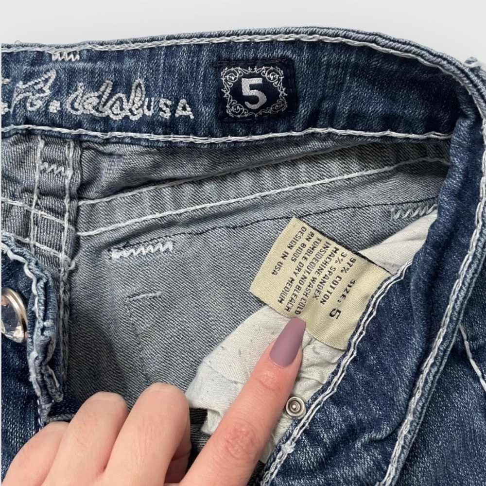 L.A. Idol distressed low rise bootcut jeans with contrast stitching - Picture 4 of 7